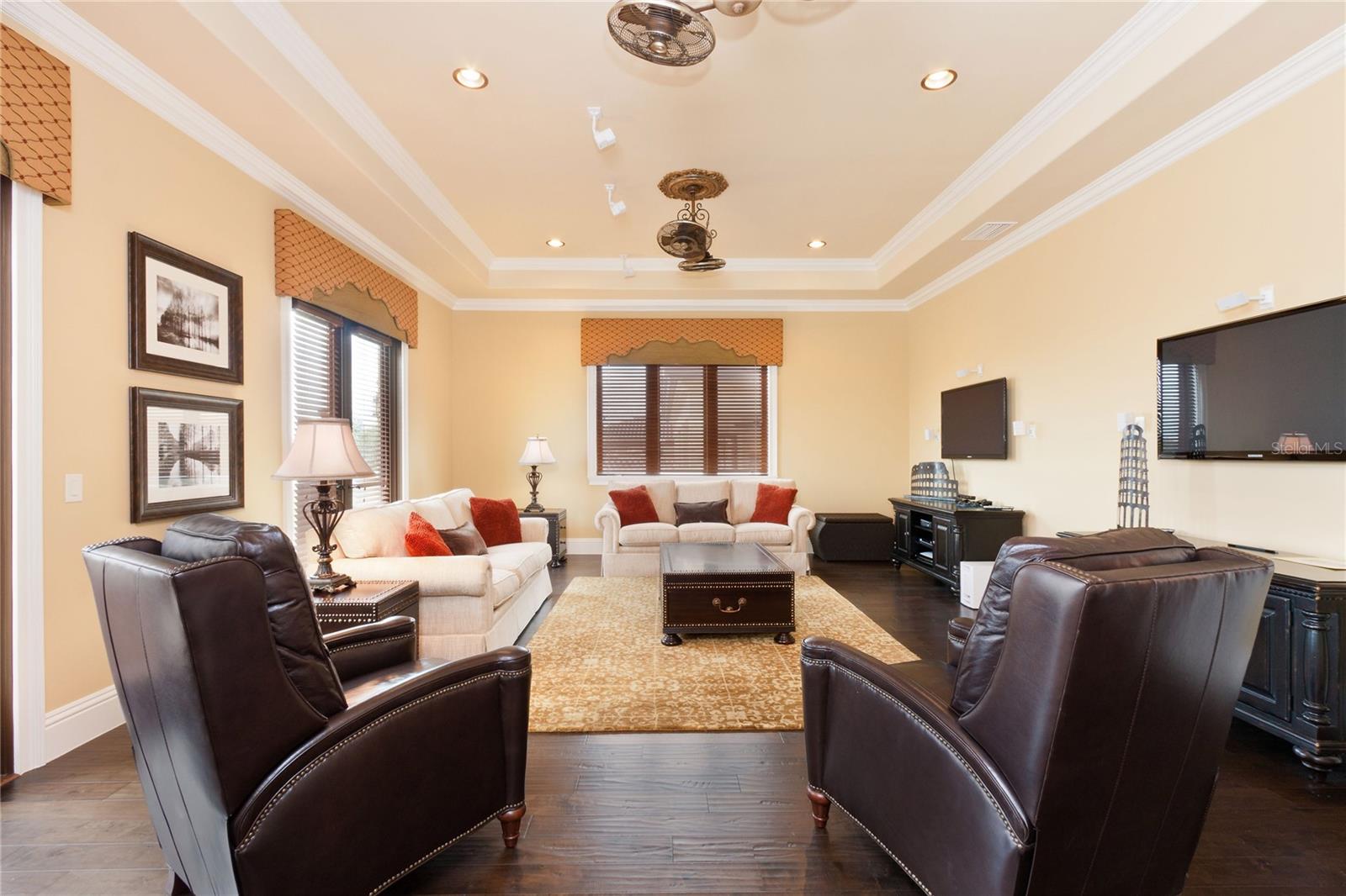Image 9 of 49 For 7825 Palmilla Court