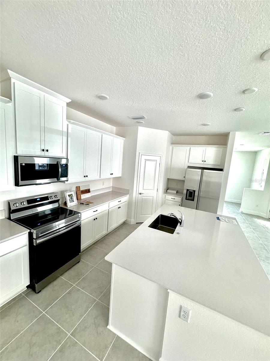 Image 8 of 44 For 4826 Prairie Preserve Run