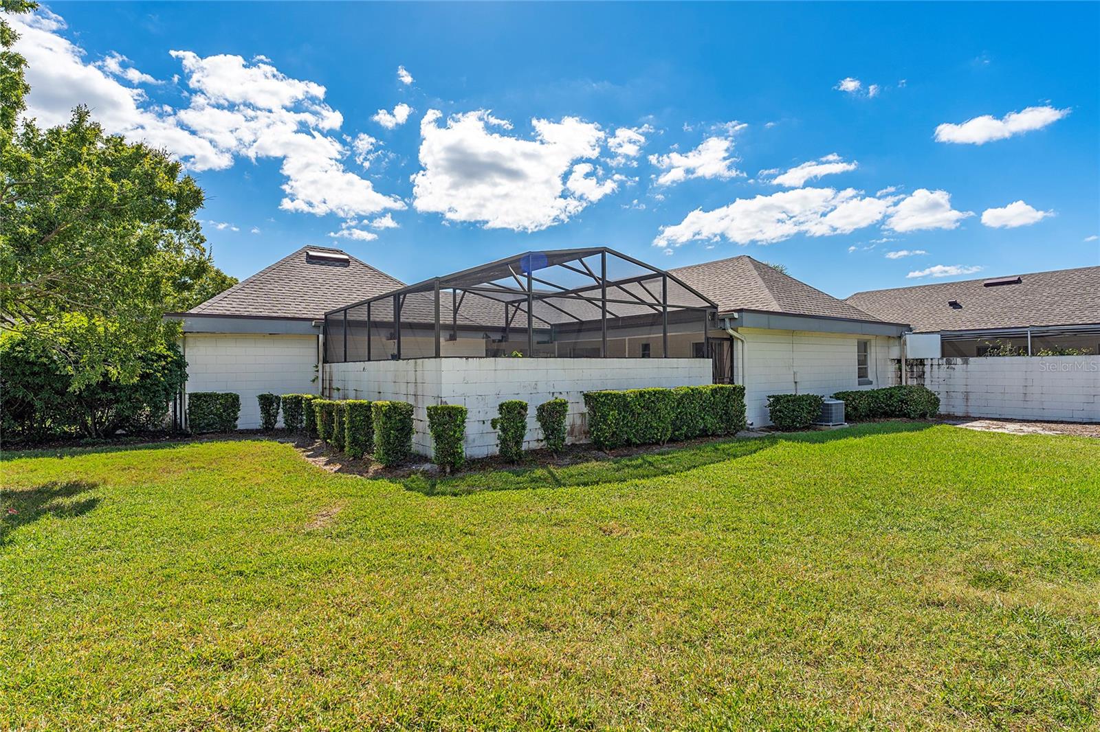 Image 32 of 39 For 1493 Magellan Circle 504