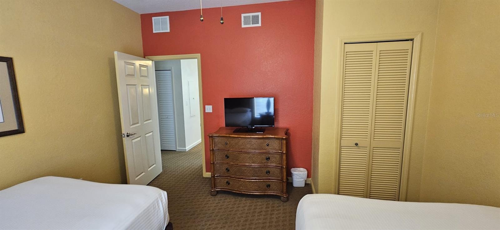 Image 18 of 39 For 8112 Poinciana Boulevard 1712