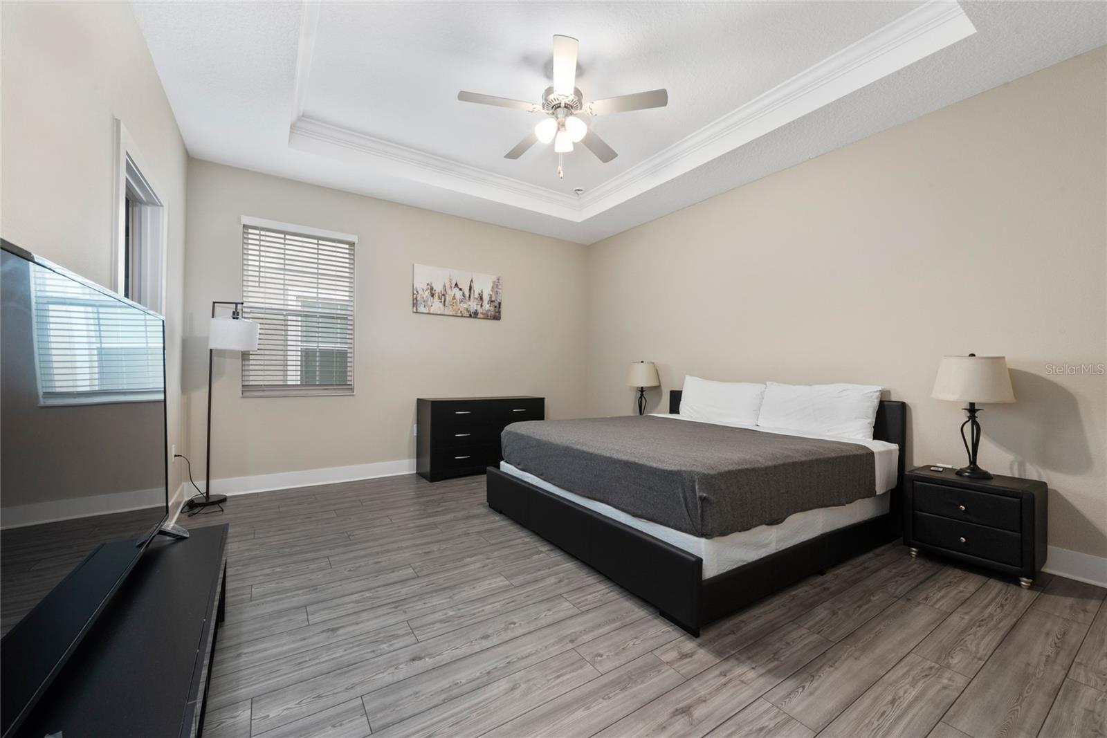 Image 12 of 34 For 7955 Haverhill Way