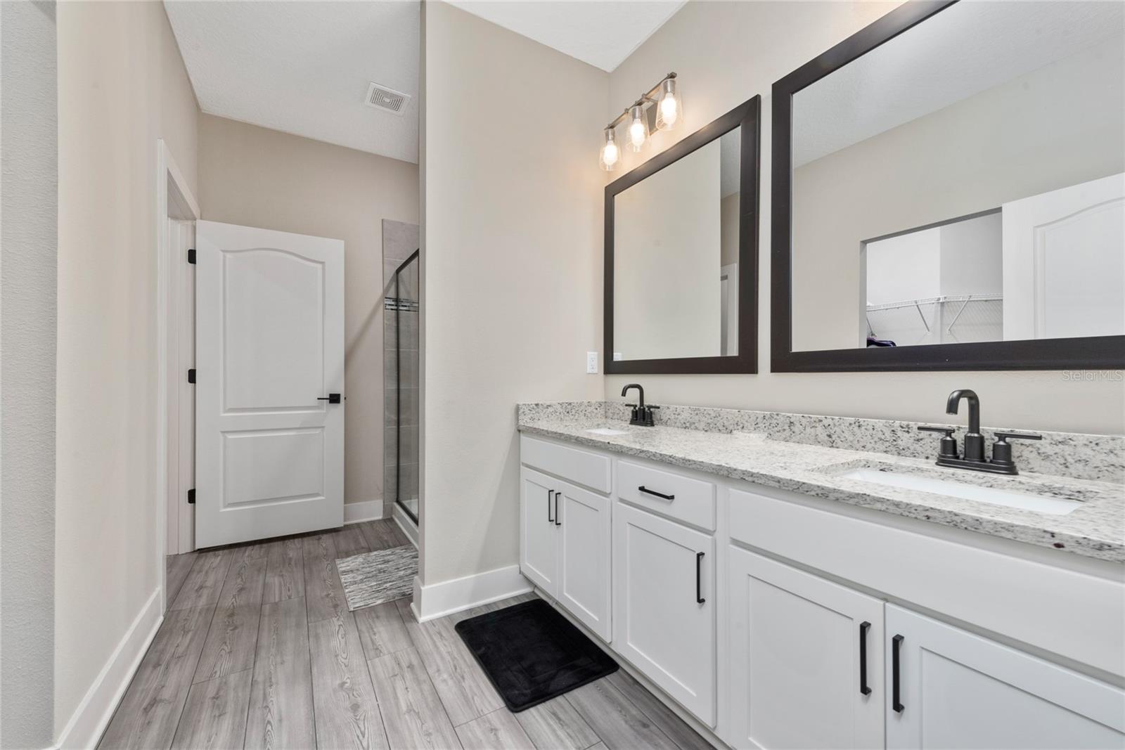 Image 15 of 34 For 7955 Haverhill Way