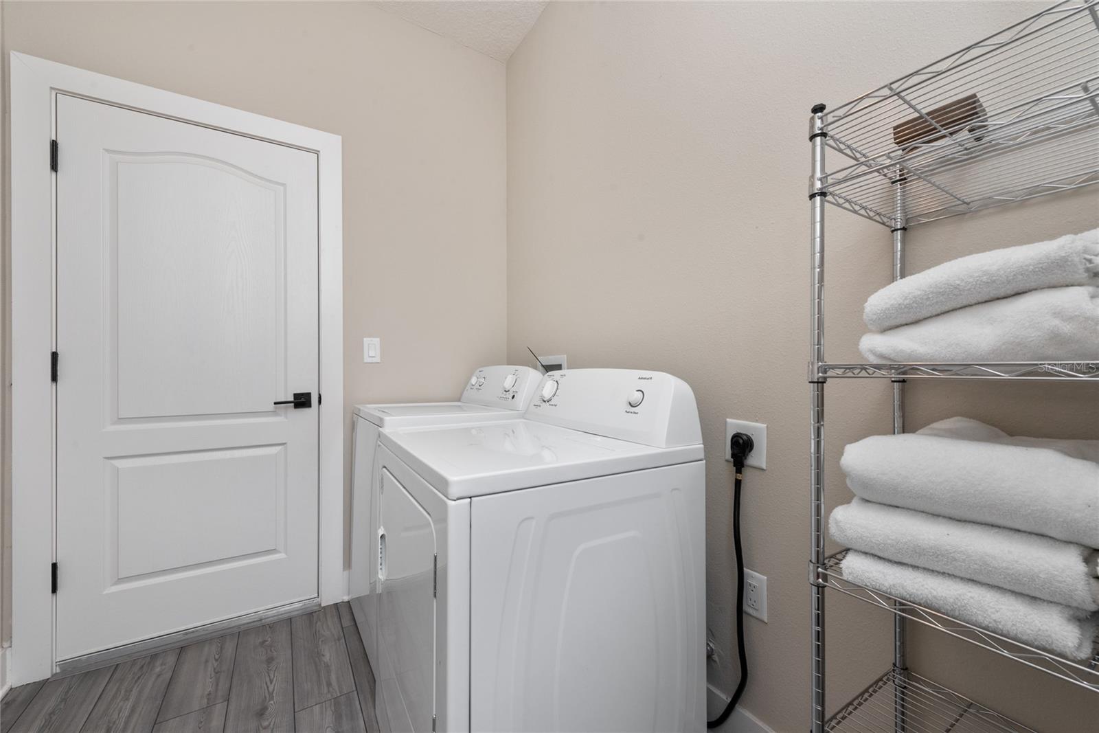 Image 16 of 34 For 7955 Haverhill Way