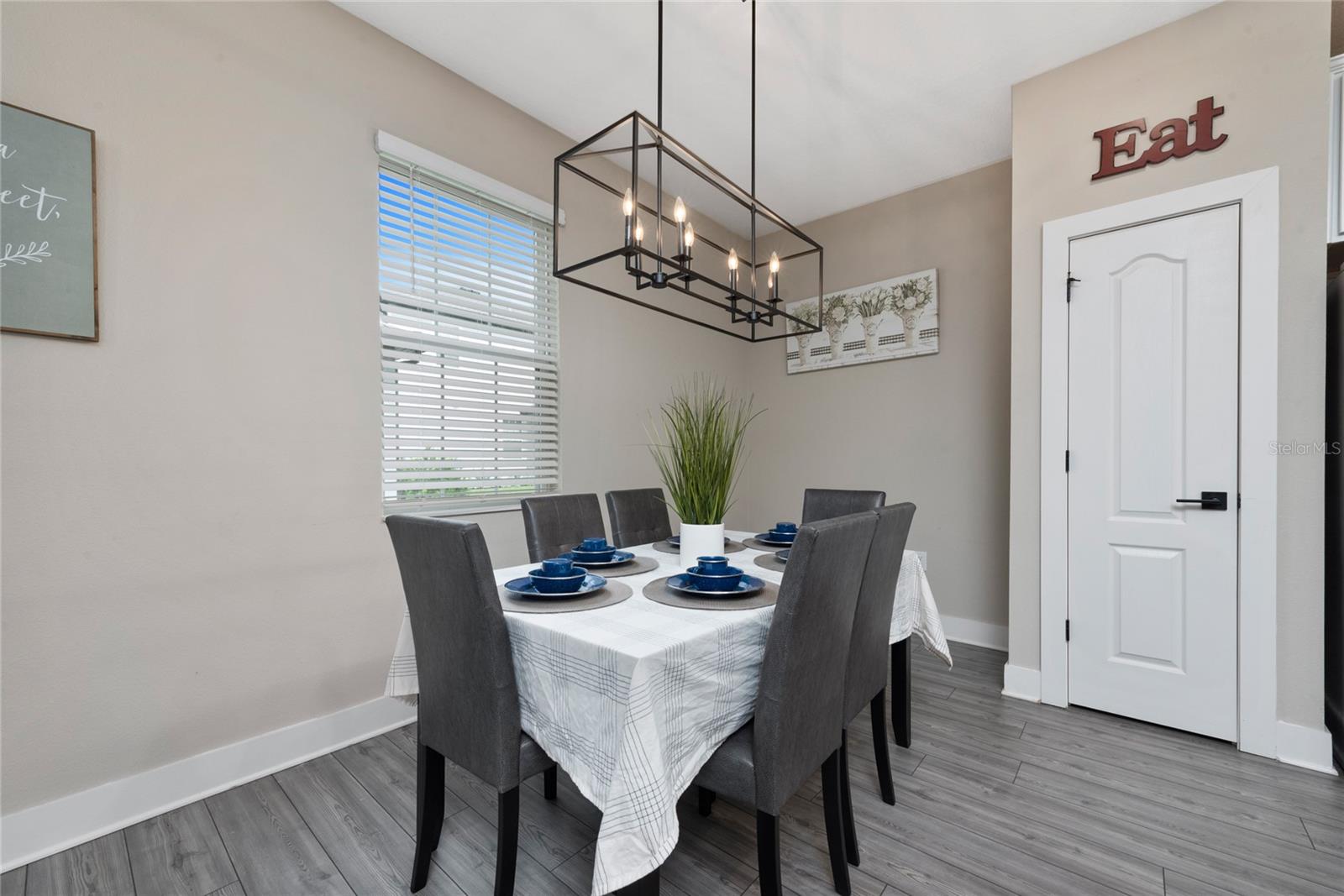 Image 7 of 34 For 7955 Haverhill Way