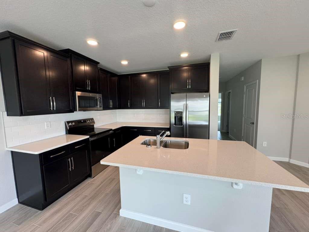 Image 3 of 31 For 5053 Prairie Preserve Run