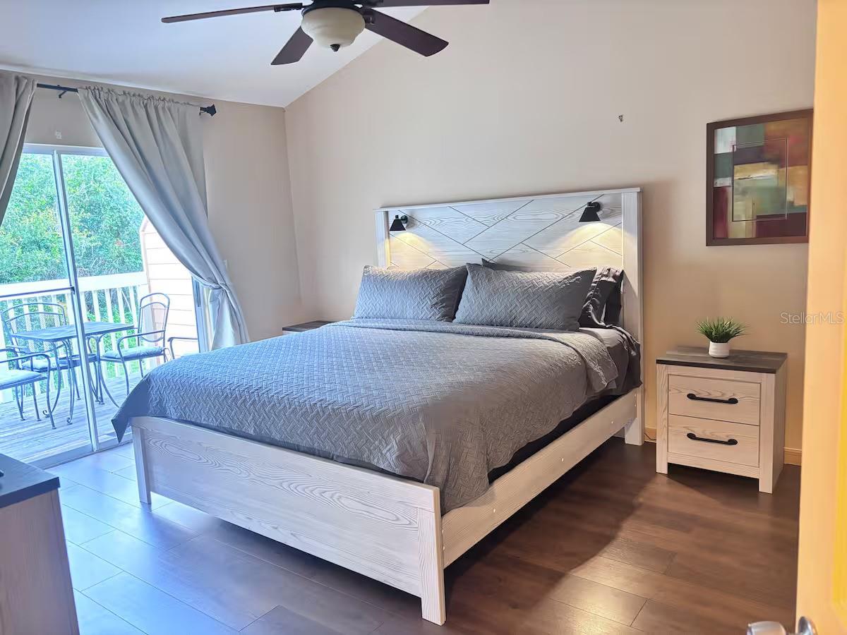 Image 3 of 49 For 2458 Sweetwater Club Circle 22