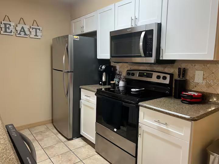 Image 34 of 49 For 2458 Sweetwater Club Circle 22