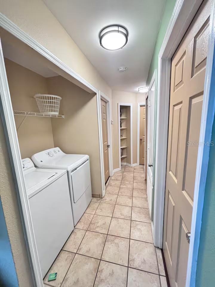 Image 40 of 49 For 2458 Sweetwater Club Circle 22