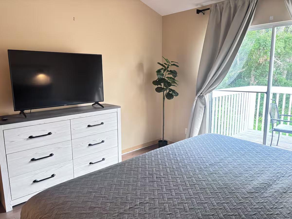 Image 9 of 49 For 2458 Sweetwater Club Circle 22