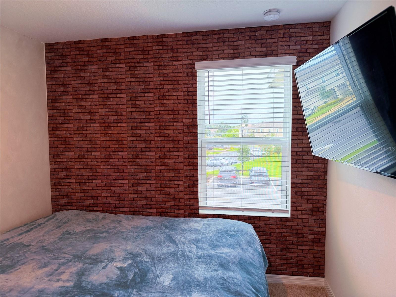 Image 9 of 14 For 4481 Arlington Avenue