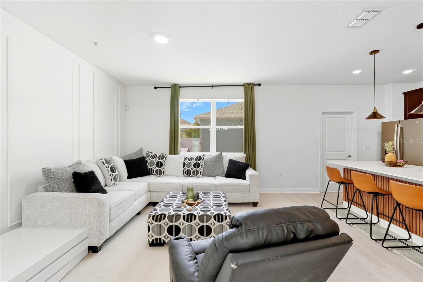 Image 11 of 39 For 11883 Pulitzer Place