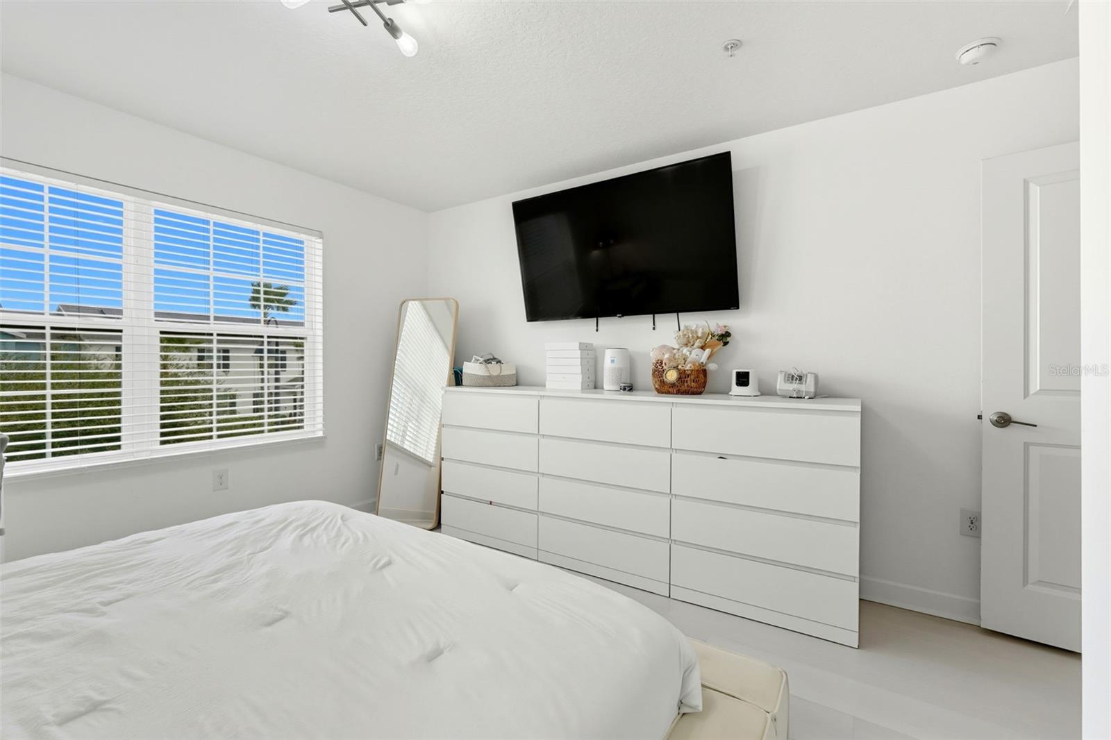 Image 28 of 39 For 11883 Pulitzer Place