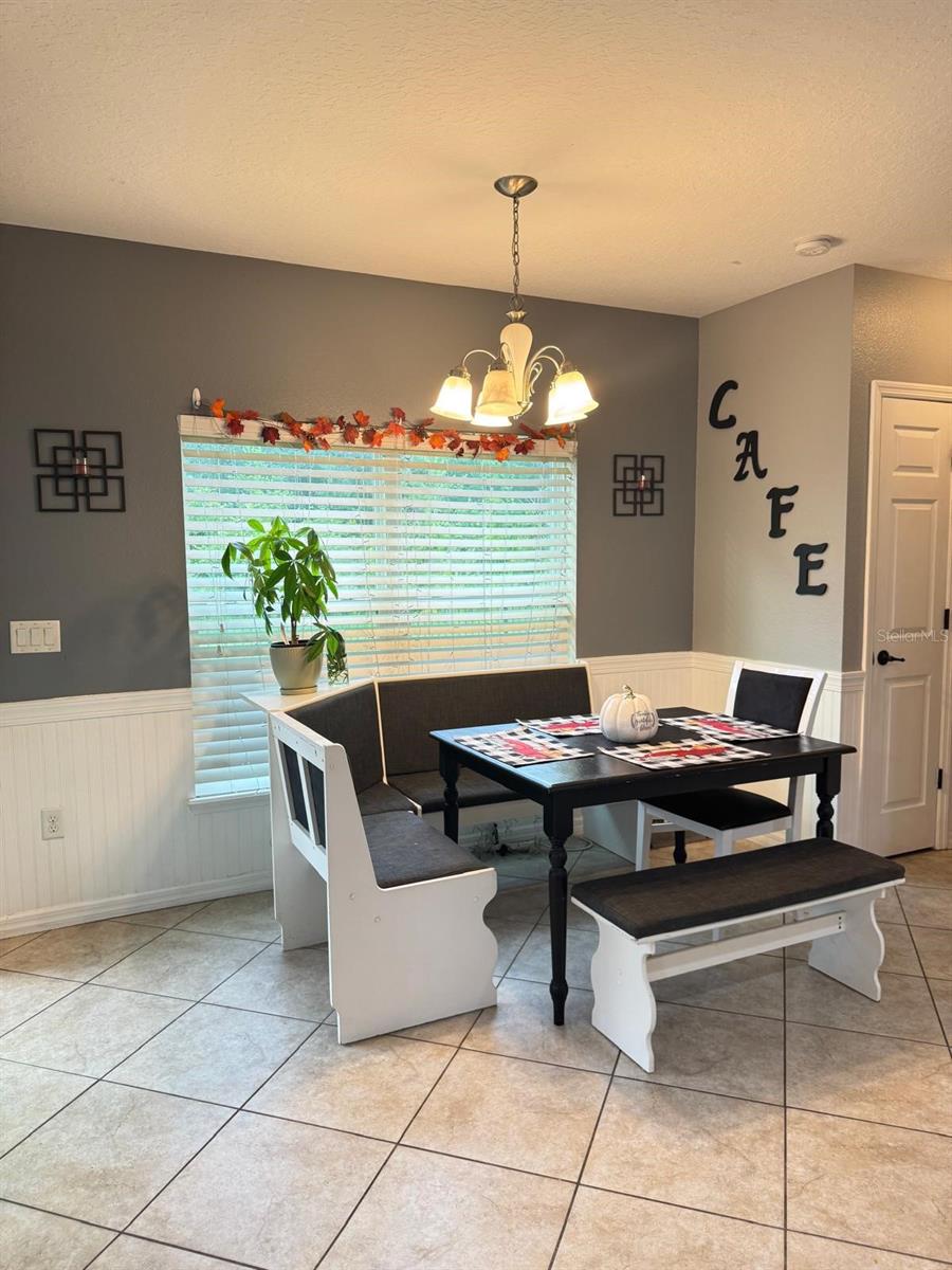 Image 8 of 38 For 14024 Waterford Creek Boulevard