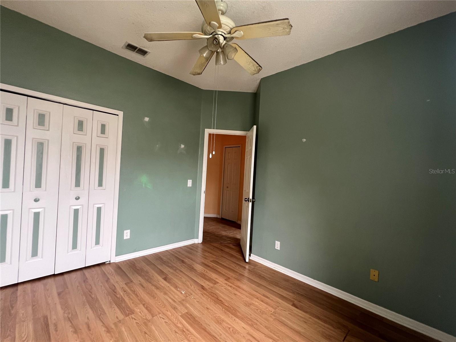 Image 10 of 21 For 1829 Snaresbrook Way