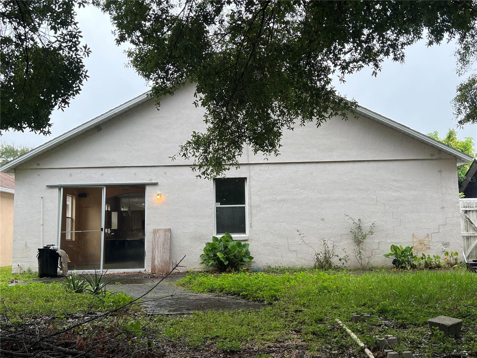 Image 17 of 21 For 1829 Snaresbrook Way