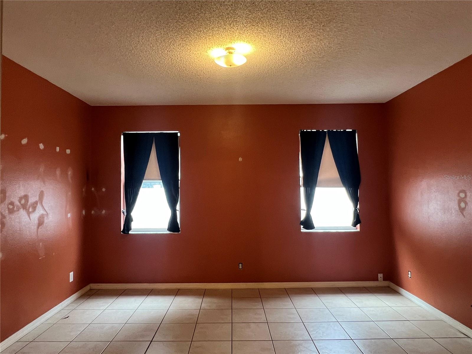 Image 7 of 21 For 1829 Snaresbrook Way