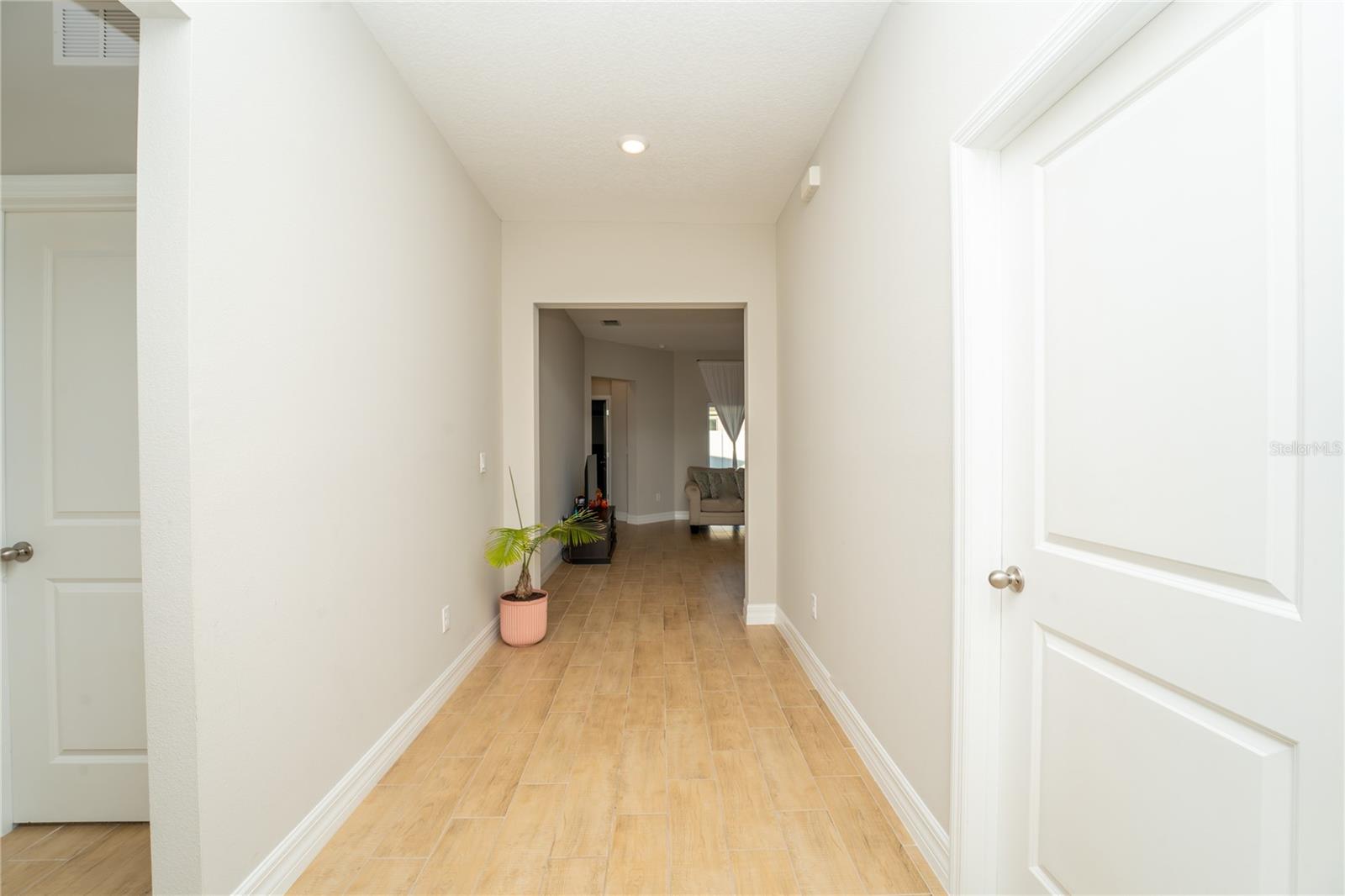 Image 19 of 24 For 1177 Fox Hedge Lane