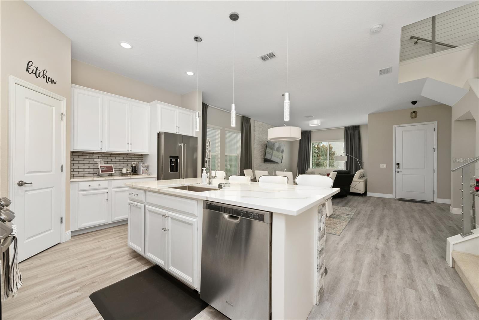 Image 6 of 17 For 11543 Charnock Drive
