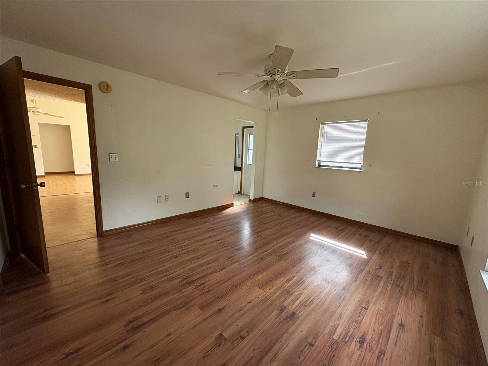 Image 13 of 19 For 3613 Willow Lake Court