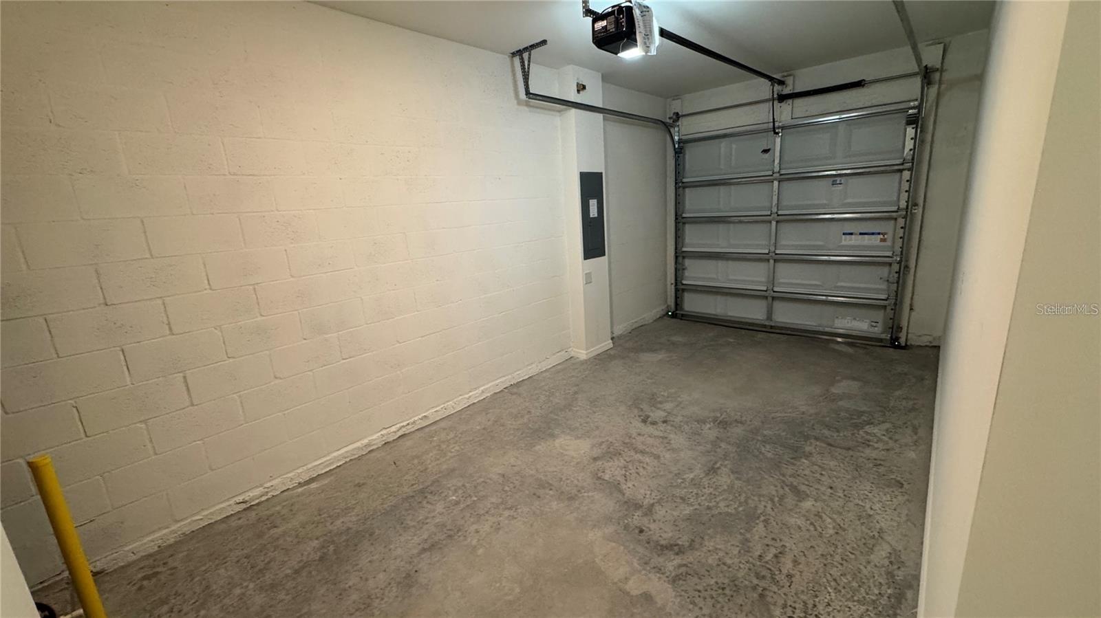 Image 24 of 27 For 1446 Isleta Loop