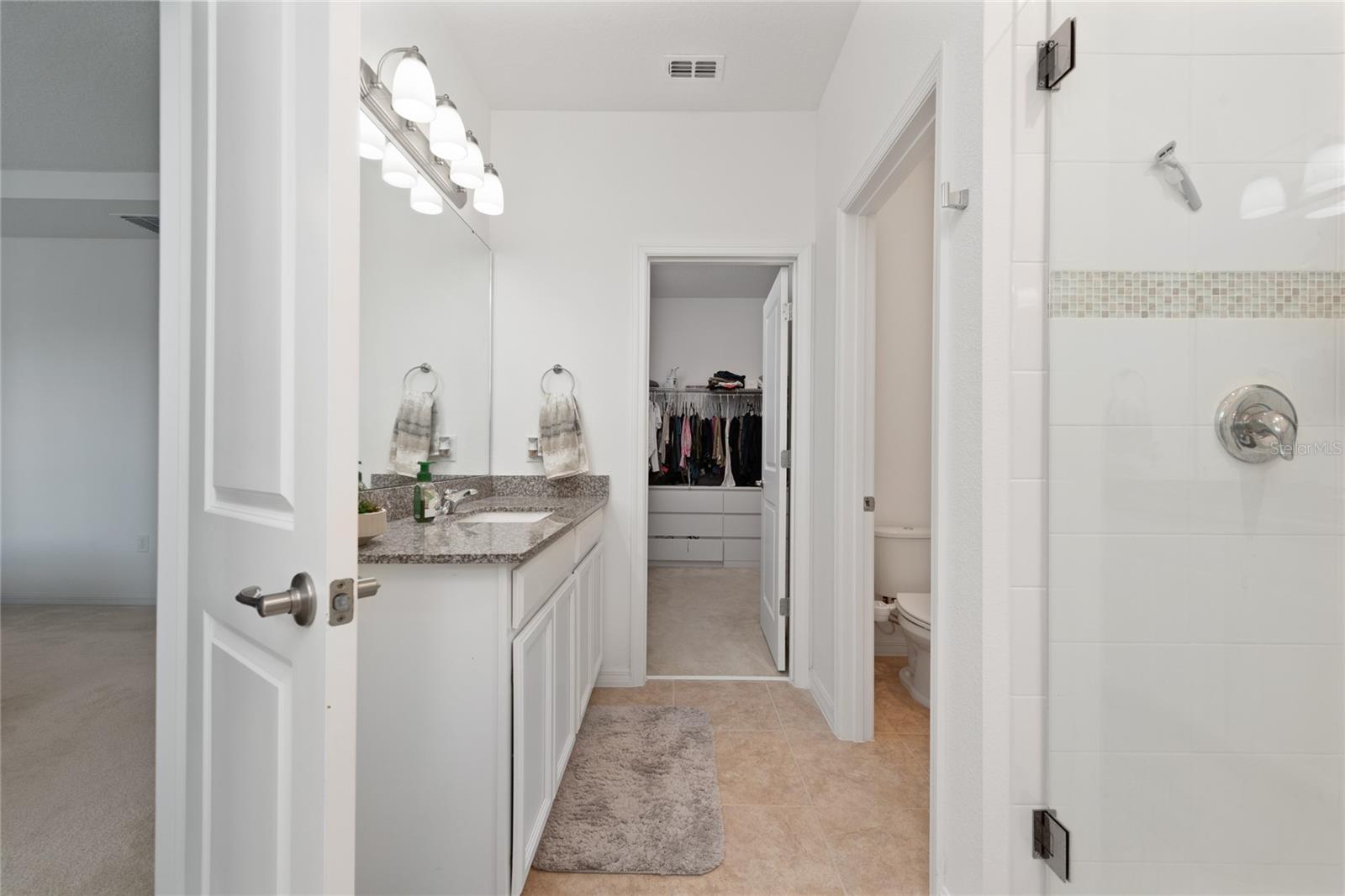 Image 4 of 17 For 11543 Charnock Drive