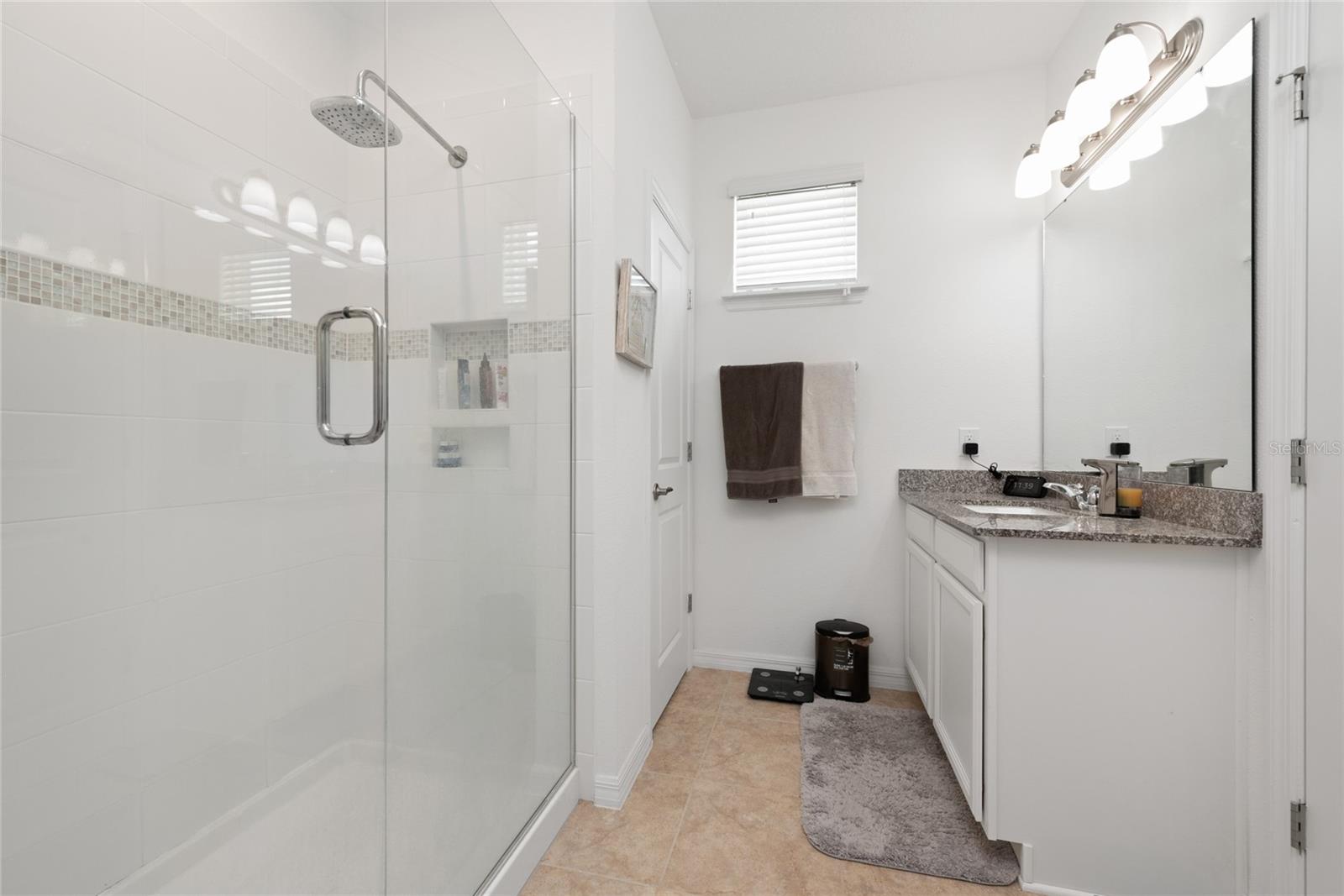 Image 5 of 17 For 11543 Charnock Drive
