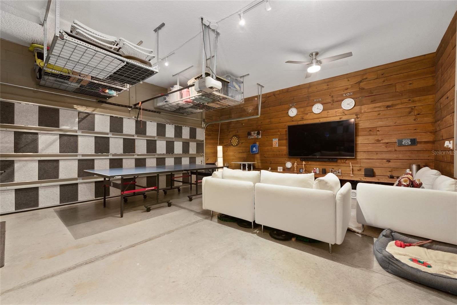 Image 9 of 17 For 11543 Charnock Drive