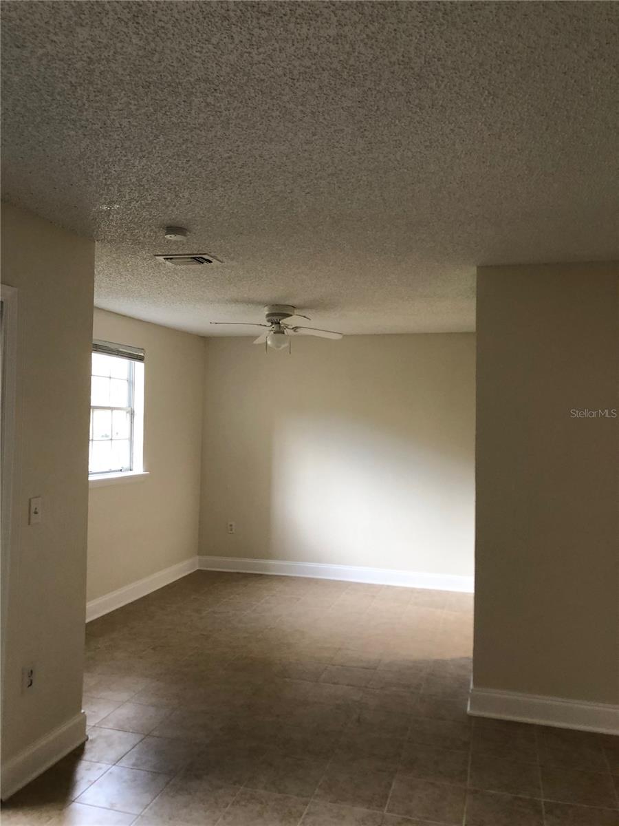 Image 3 of 14 For 4165 Versailles Drive 4165g