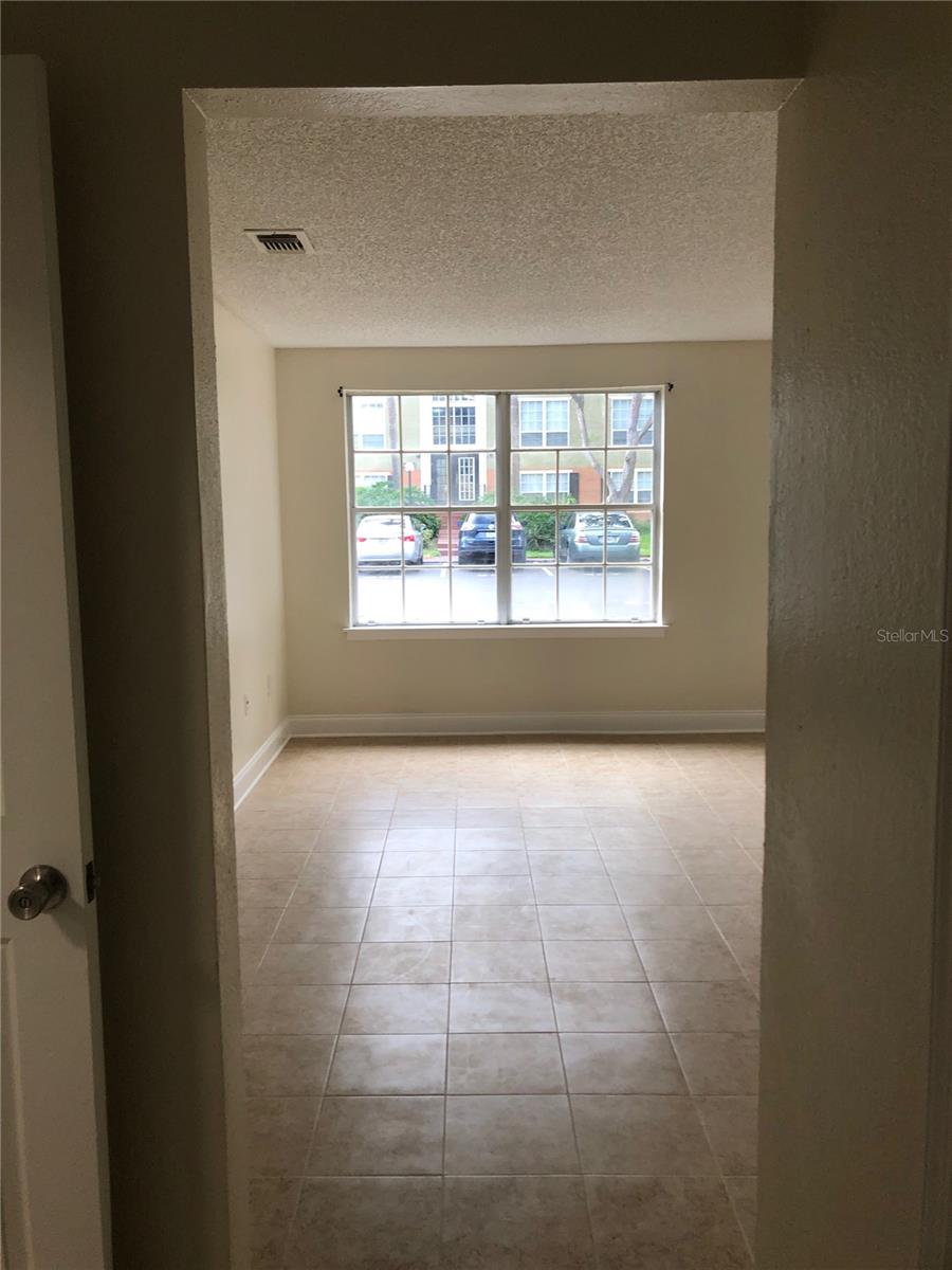 Image 9 of 14 For 4165 Versailles Drive 4165g