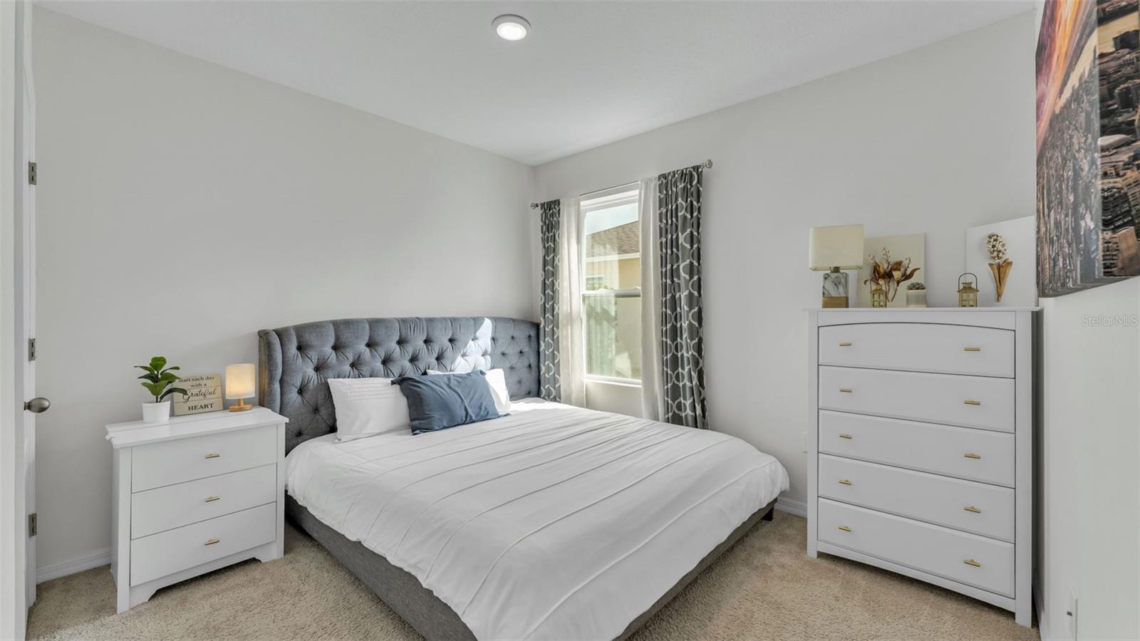 Image 10 of 50 For 182 St Thomas Drive