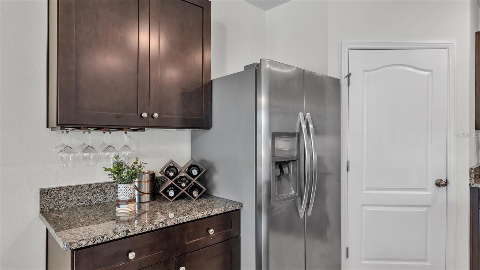 Image 19 of 50 For 182 St Thomas Drive