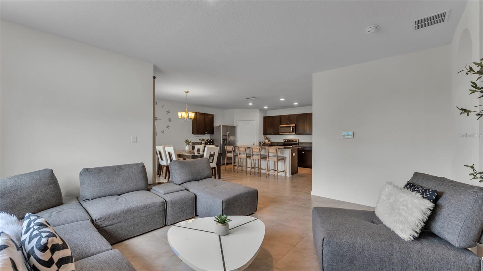 Image 27 of 50 For 182 St Thomas Drive