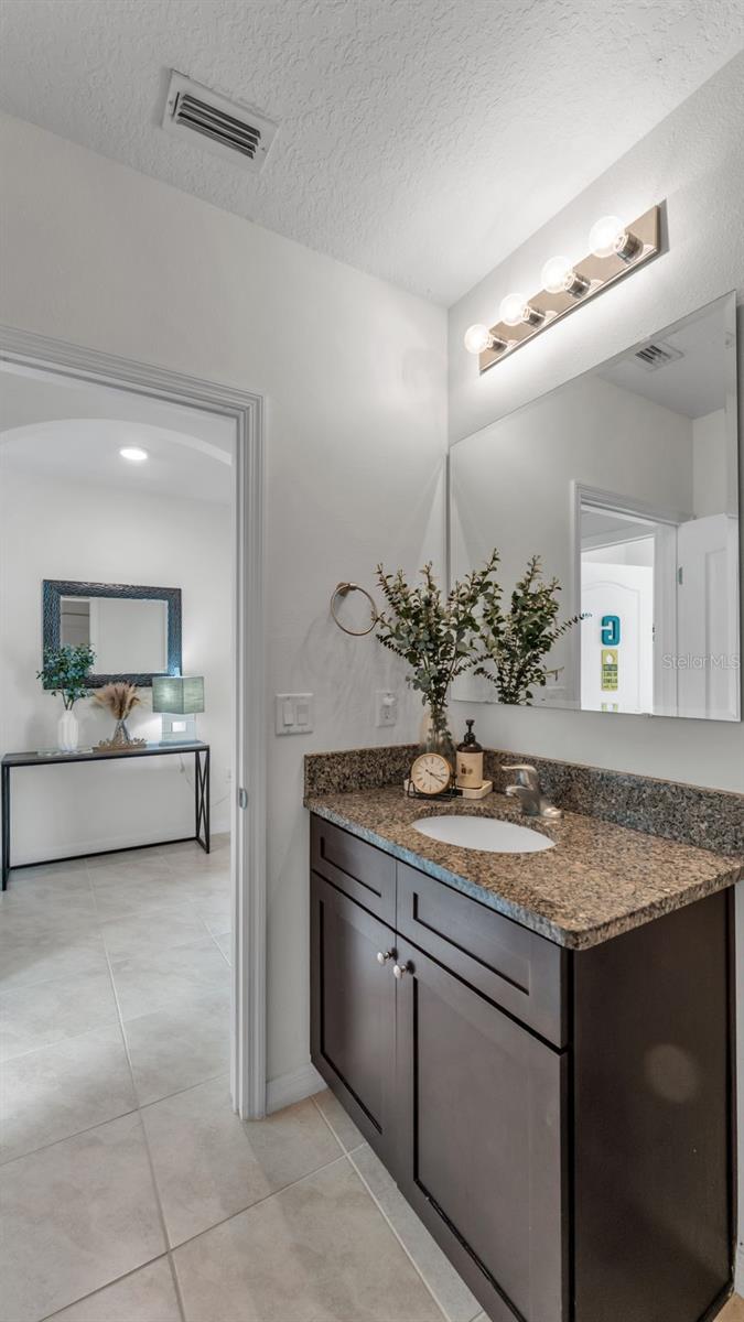 Image 9 of 50 For 182 St Thomas Drive