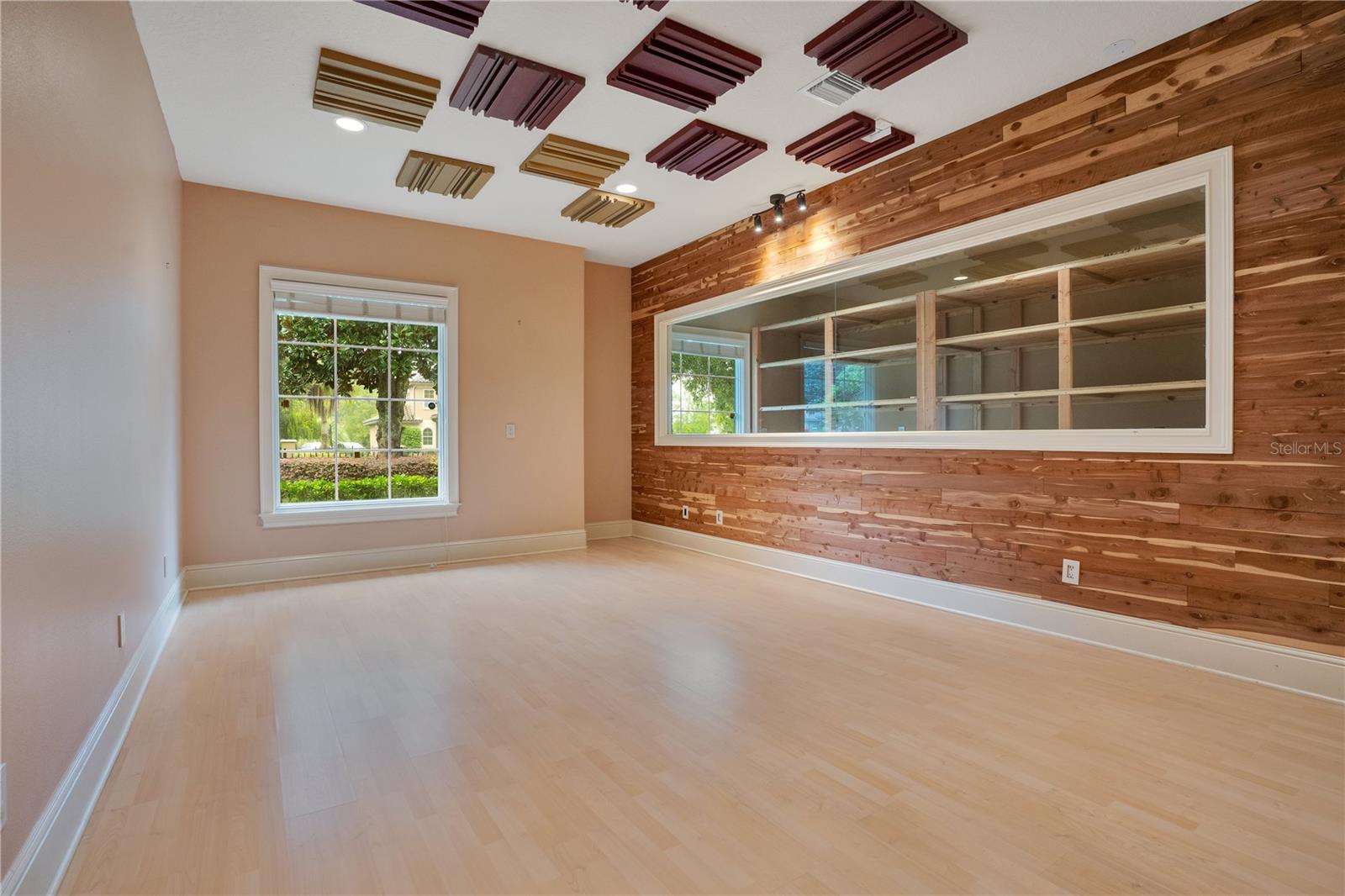 Image 72 of 100 For 9640 Lake Hugh Drive