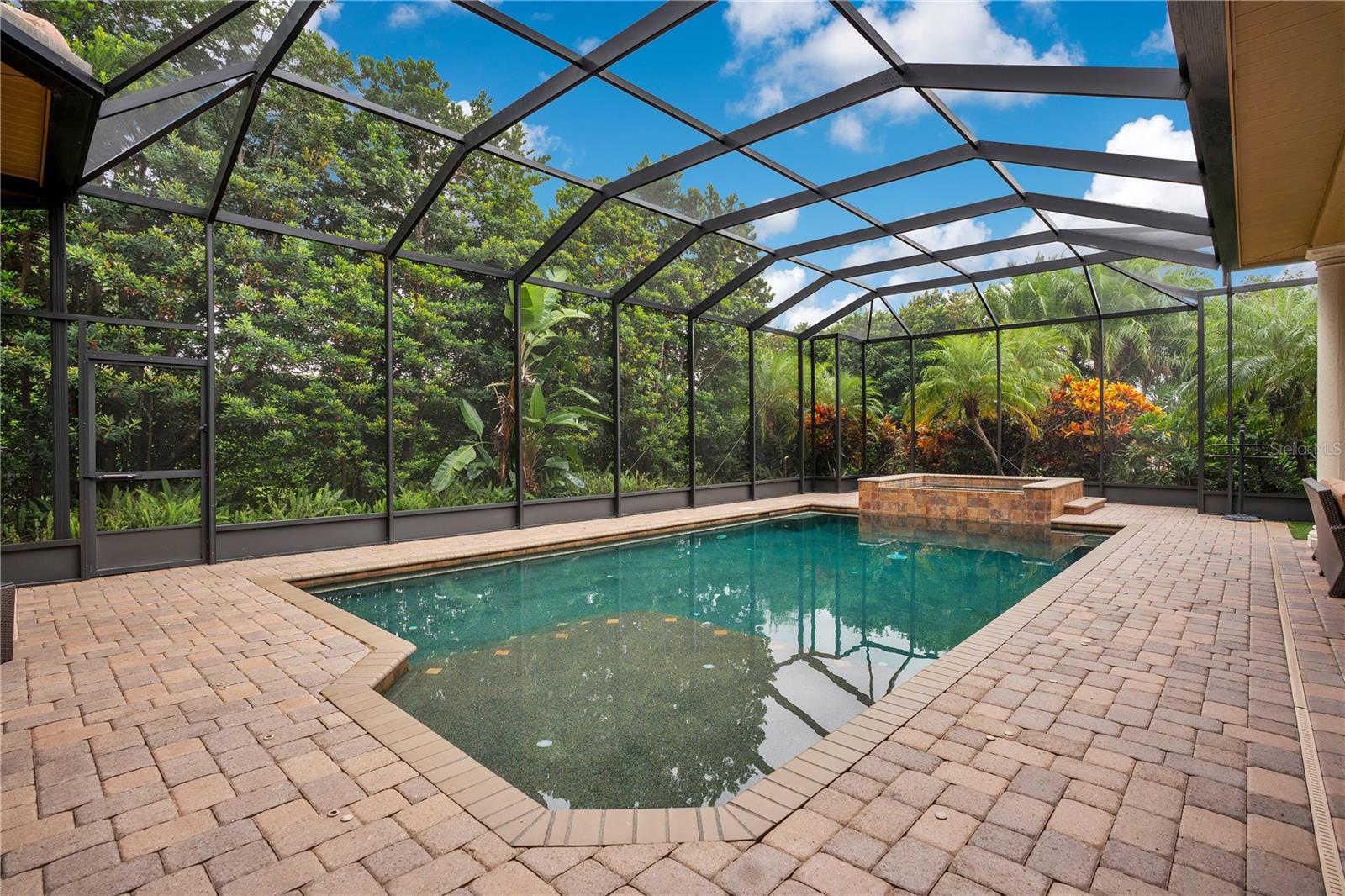 Image 83 of 100 For 9640 Lake Hugh Drive