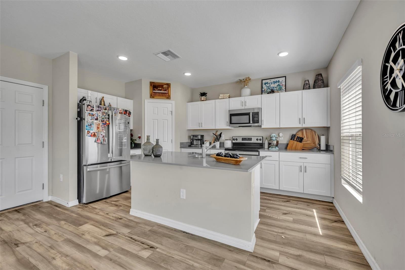 Image 12 of 47 For 2402 Oakwood Lane