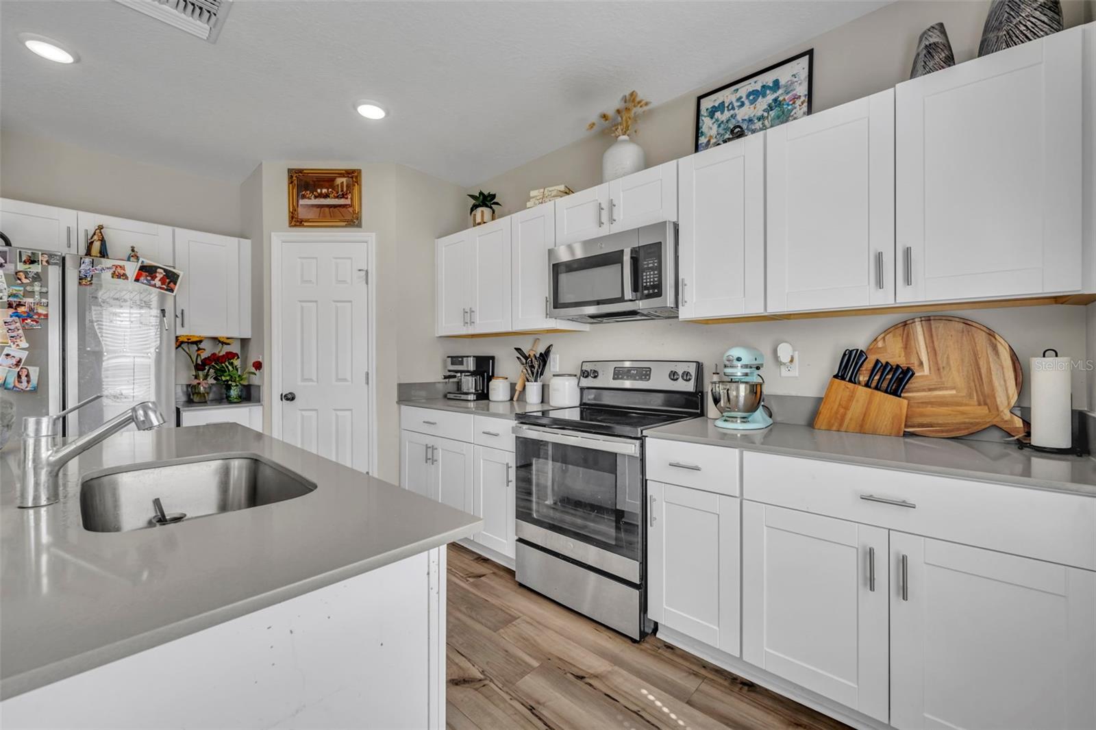 Image 16 of 47 For 2402 Oakwood Lane