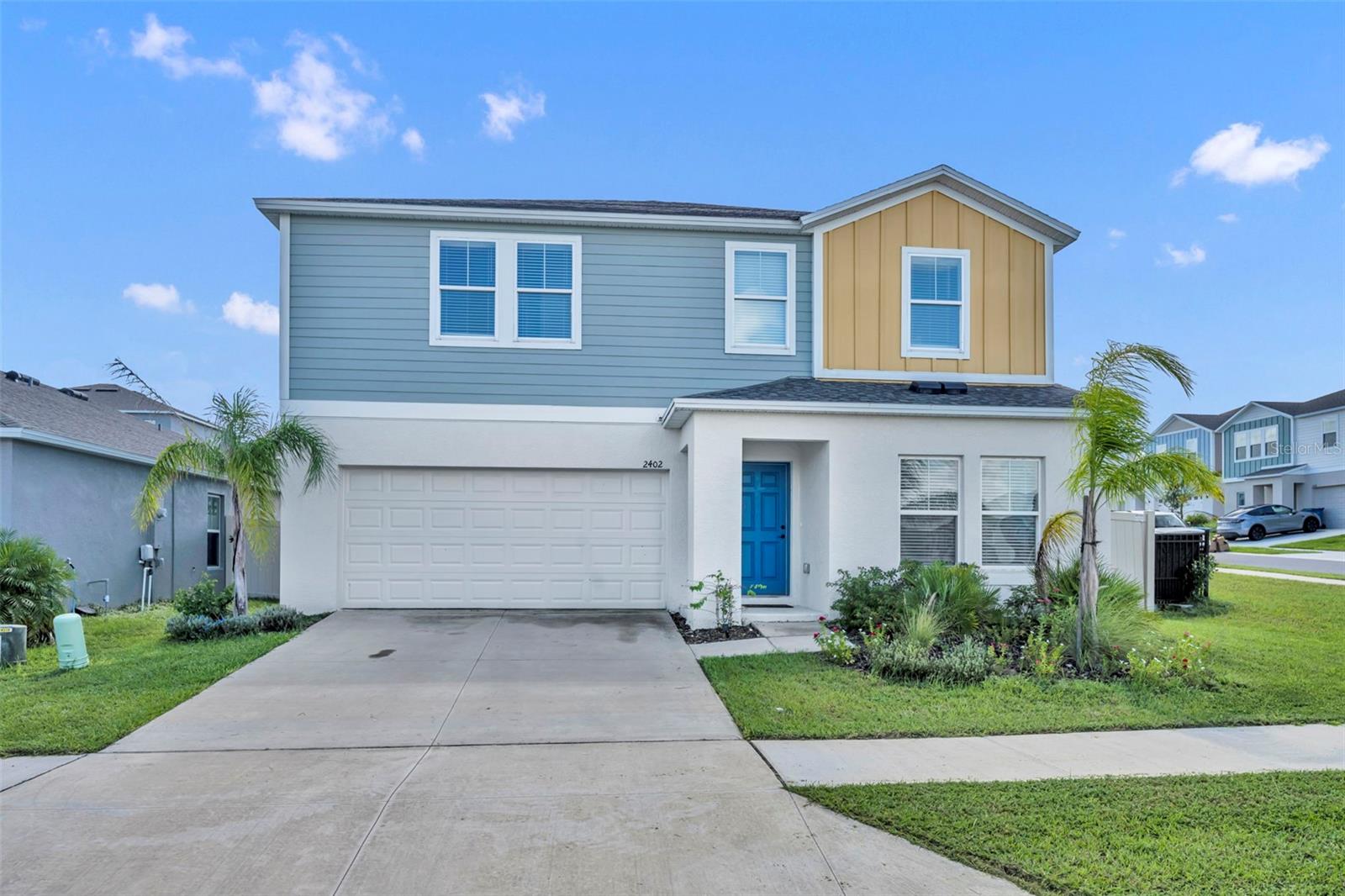 Image 2 of 47 For 2402 Oakwood Lane