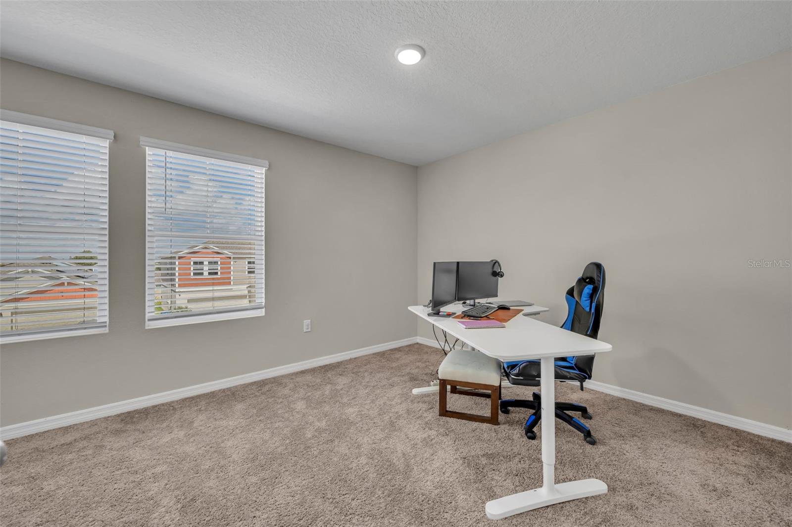 Image 29 of 47 For 2402 Oakwood Lane