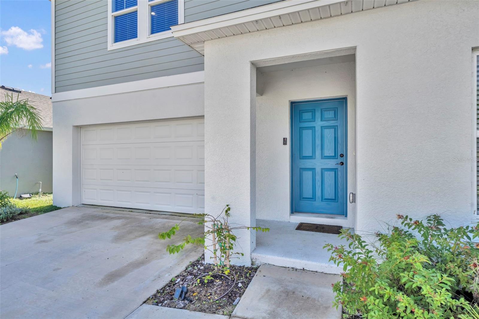 Image 3 of 47 For 2402 Oakwood Lane