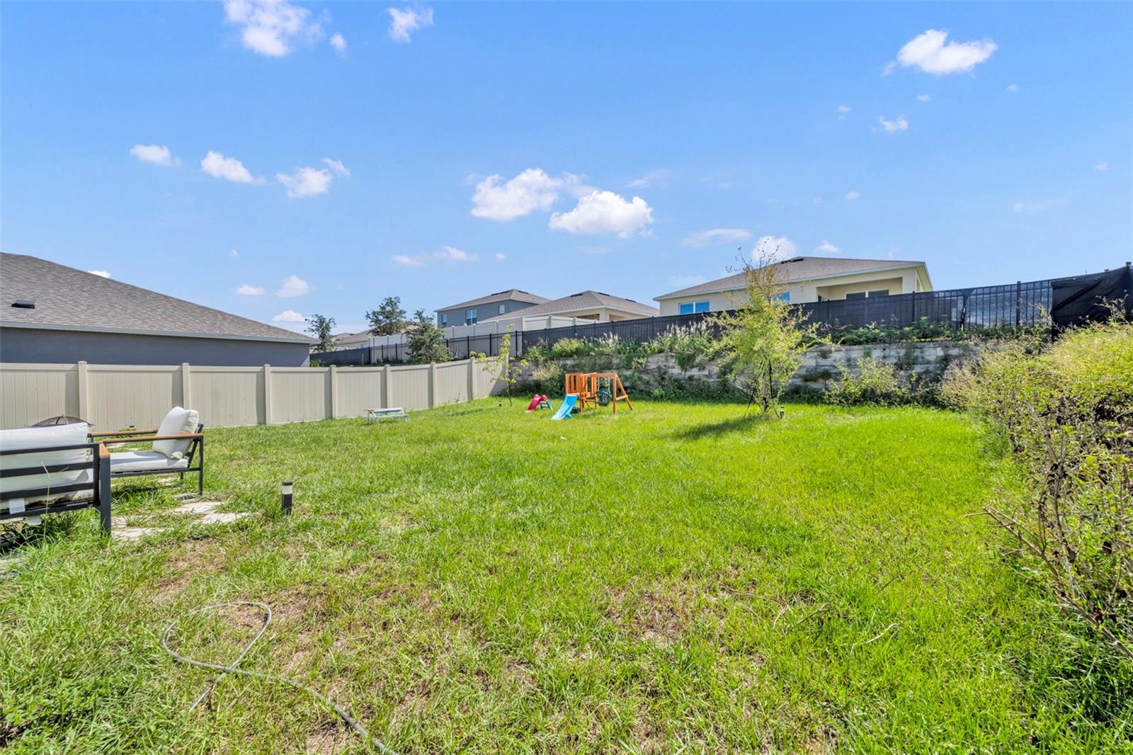 Image 37 of 47 For 2402 Oakwood Lane