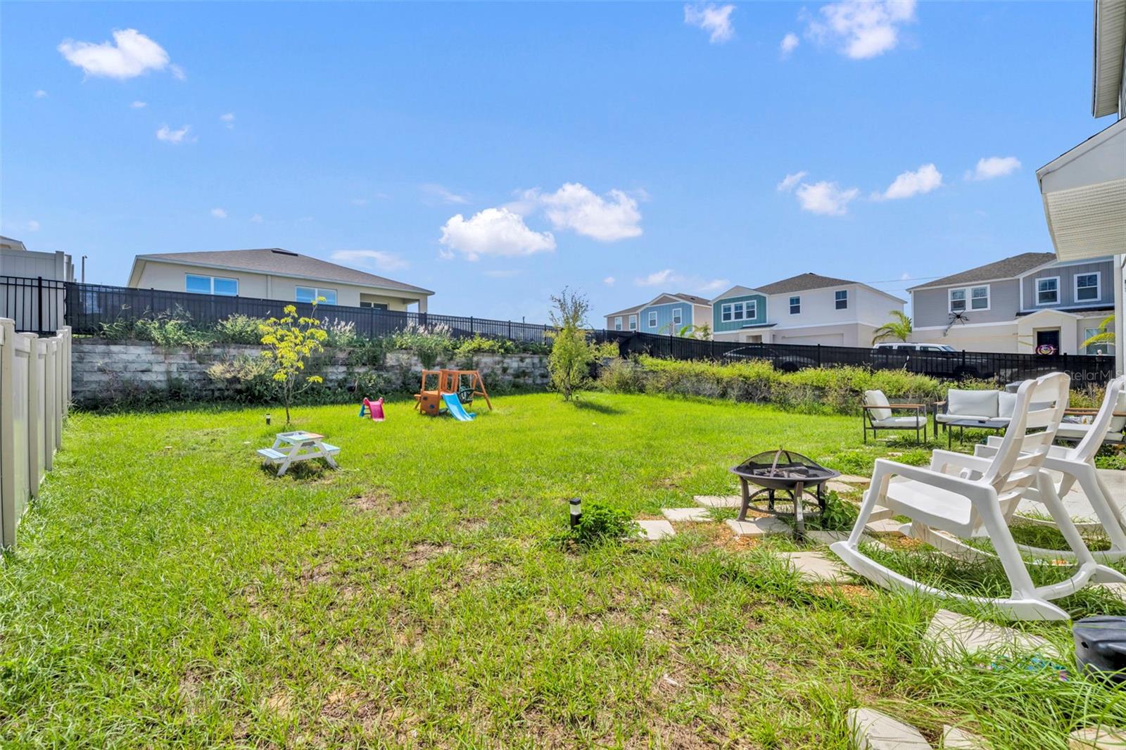 Image 38 of 47 For 2402 Oakwood Lane