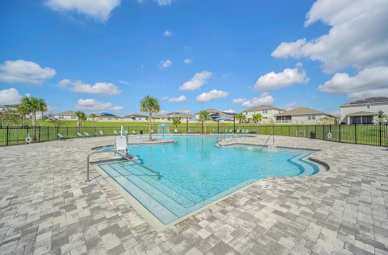 Image 42 of 47 For 2402 Oakwood Lane