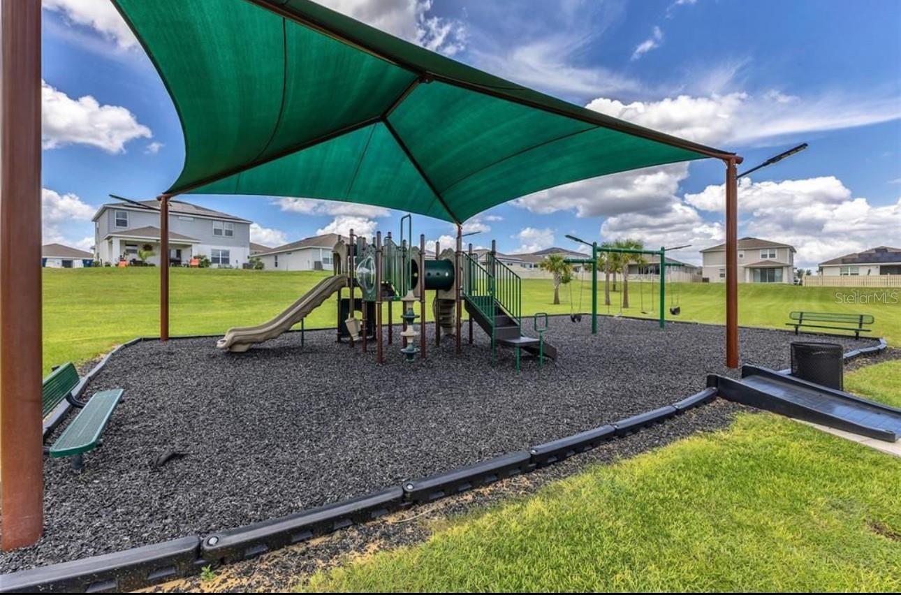 Image 45 of 47 For 2402 Oakwood Lane