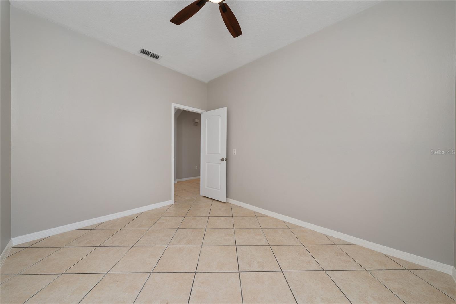 Image 12 of 32 For 607 Hacienda Circle