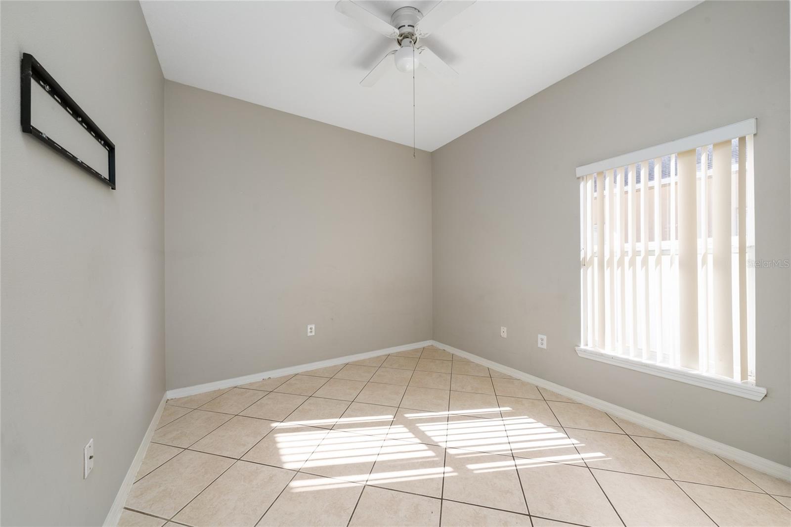 Image 25 of 32 For 607 Hacienda Circle