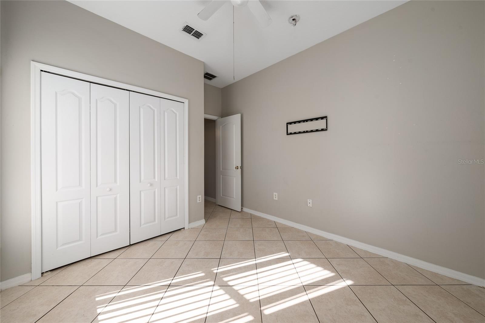 Image 26 of 32 For 607 Hacienda Circle