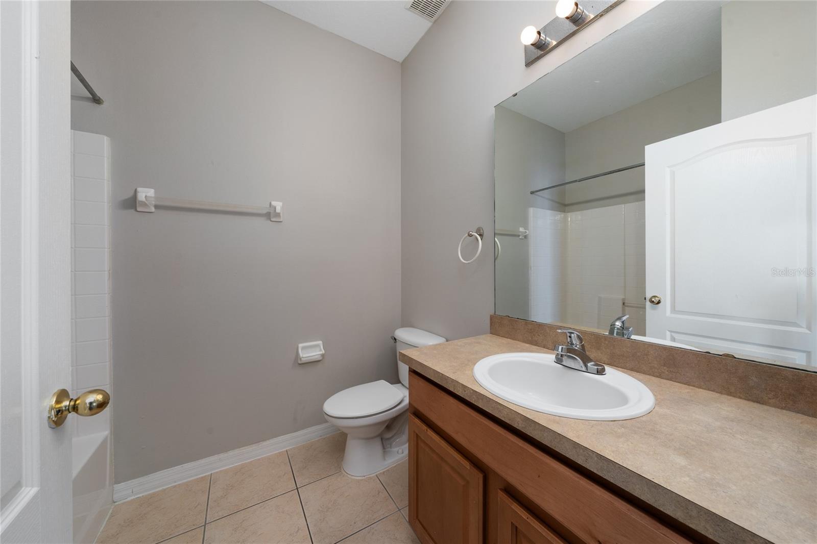 Image 27 of 32 For 607 Hacienda Circle