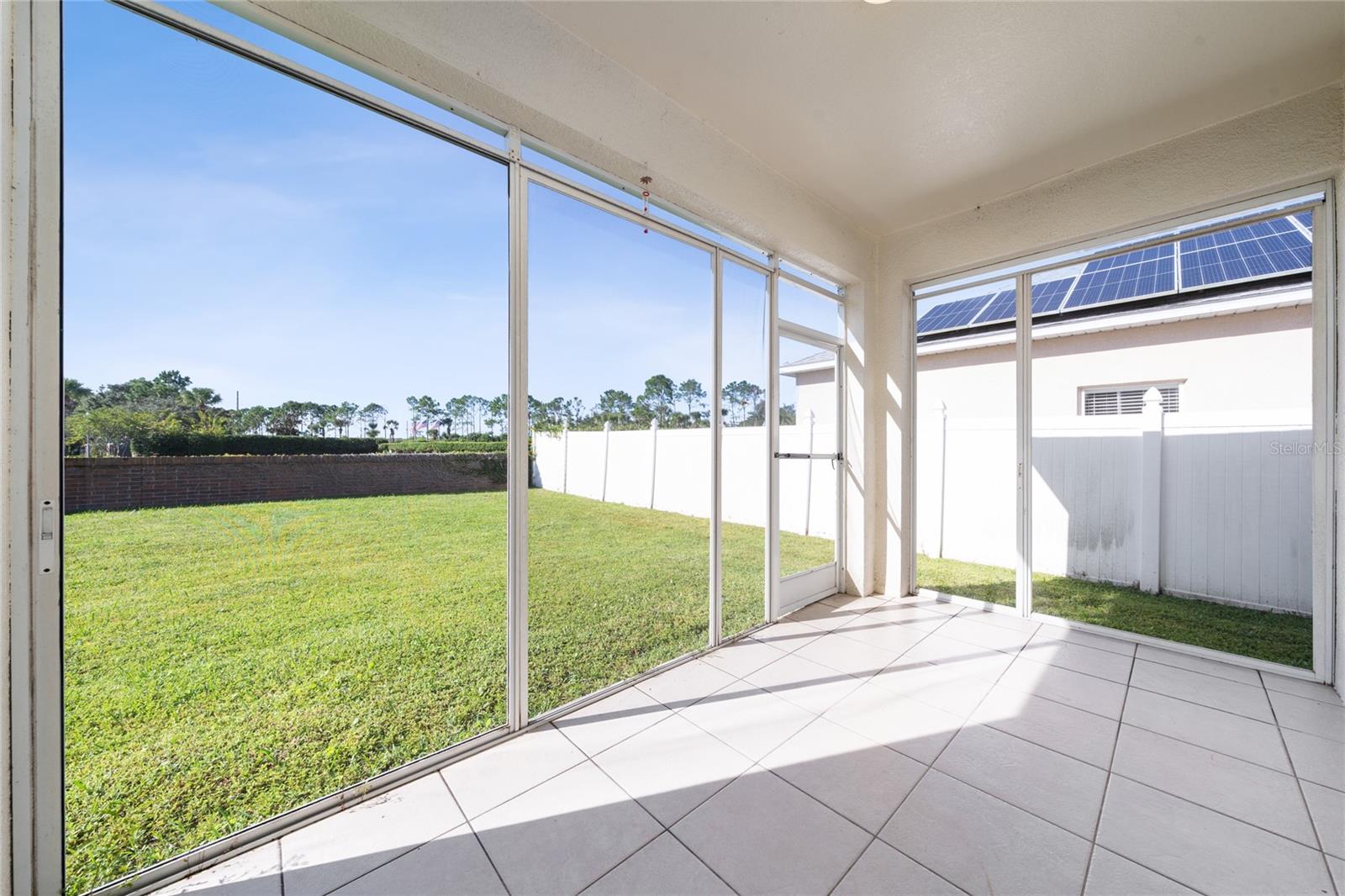 Image 30 of 32 For 607 Hacienda Circle