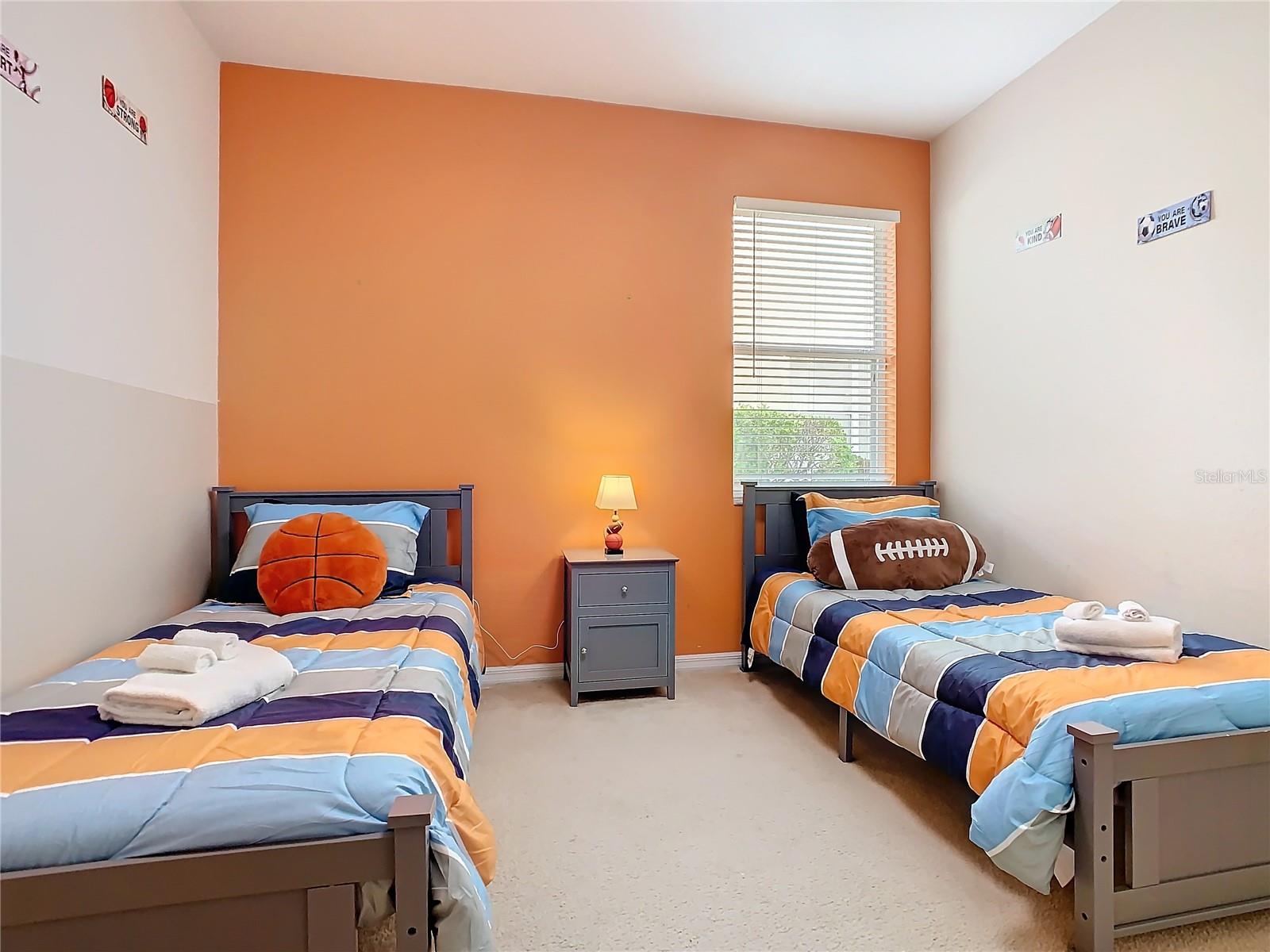 Image 15 of 22 For 349 Oxford Drive